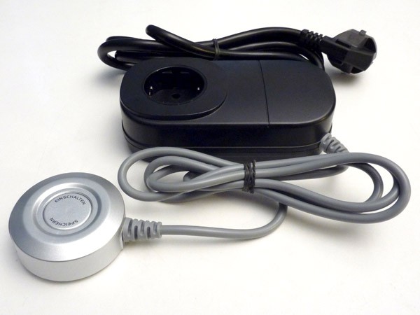 Energy Saver Energiespar Gerät Vorschaltgerät TV DVD Verstärker Amp Monitor Standby-Safe Antispy ES1 Energy Saver Energiespar Gerät Vorschaltgerät TV DVD Verstärker Amp Monitor Standby-Safe Antispy ES1